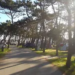 مكان تخييم Parque De Campismo Da Da Barra